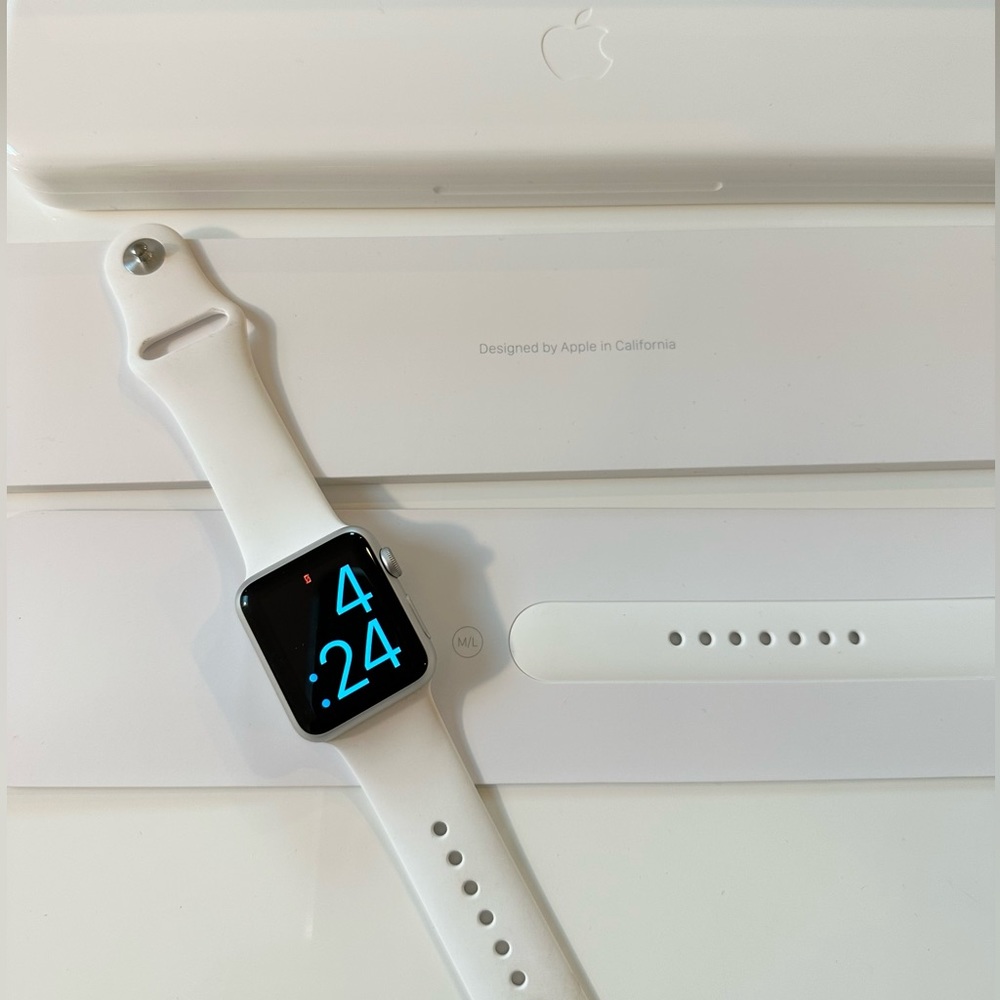 Apple Watch, 1st generation